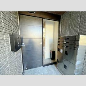 14/14 エントランス