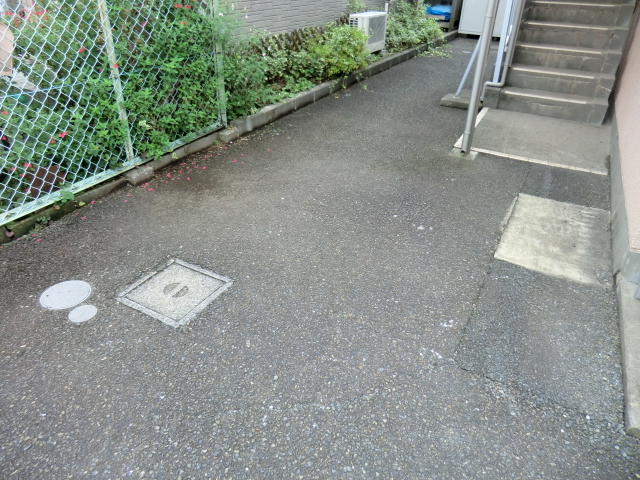 22/30 エントランス