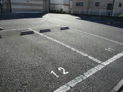 14/14 駐車場