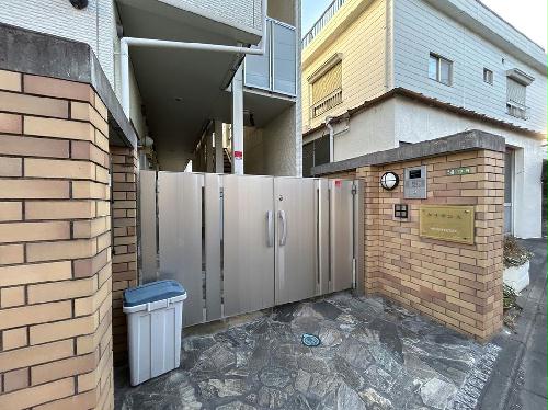 14/14 エントランス