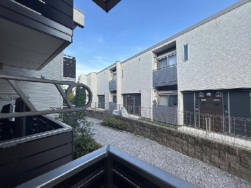 14/14 エントランス