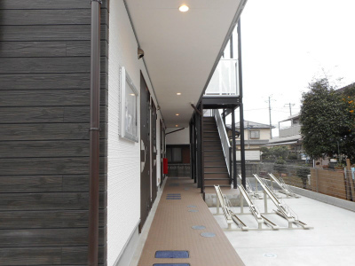 20/20 エントランス