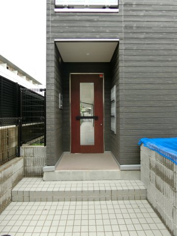 13/13 エントランス