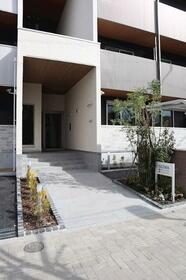 16/16 エントランス