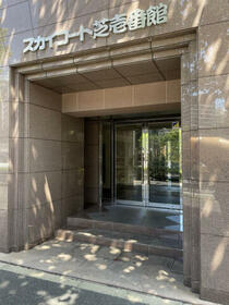 16/16 エントランス