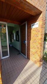 15/15 エントランス