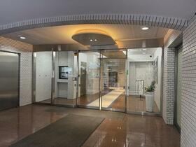 3/3 エントランス