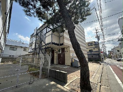 14/14 エントランス