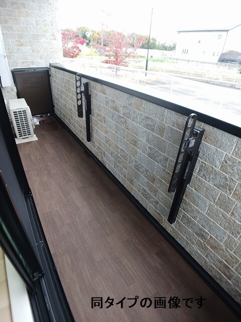 13/20 バルコニー