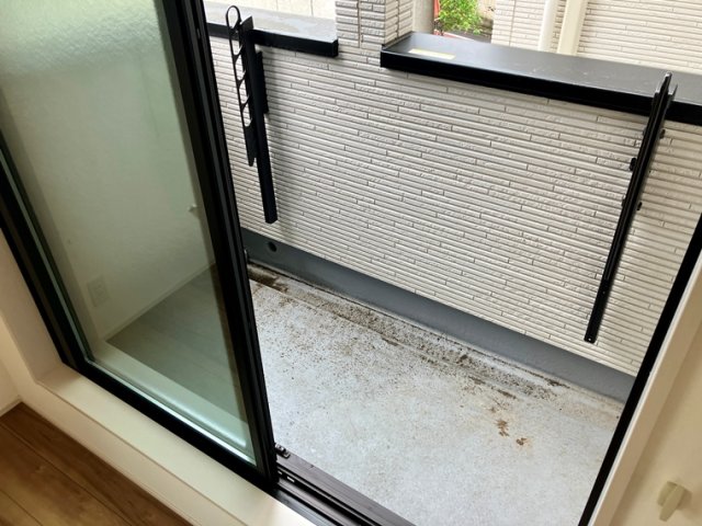 13/18 バルコニー