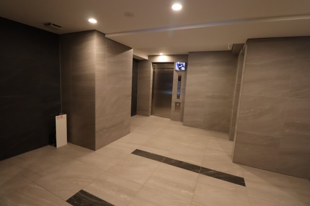 16/26 エントランス