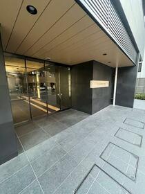 16/16 エントランス