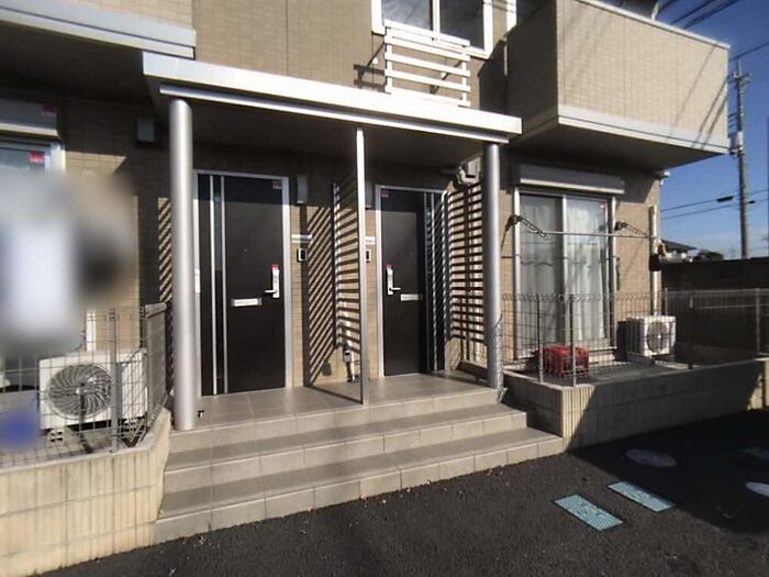 22/30 エントランス