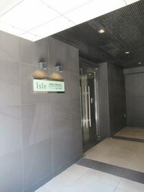 16/16 エントランス