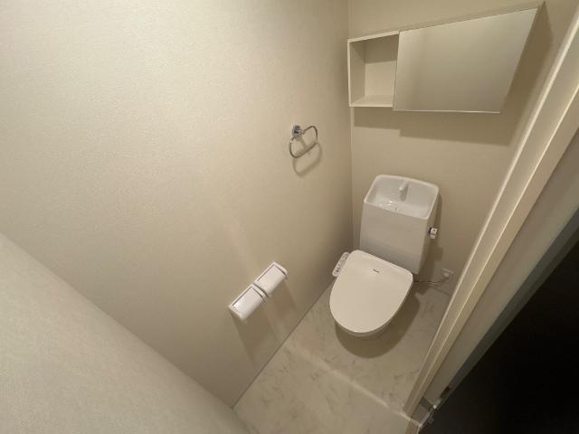 16/27 トイレ