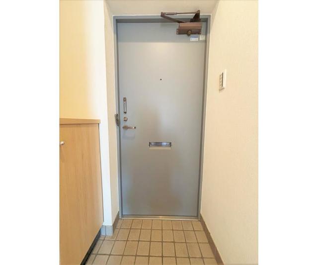 18/29 玄関