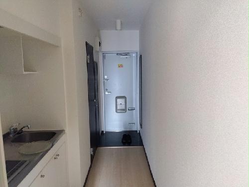 13/14 エントランス