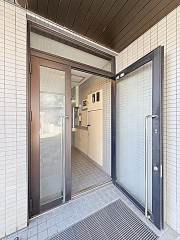 22/22 エントランス