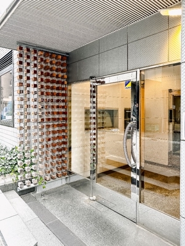 13/21 エントランス