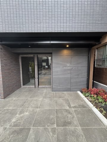 2/2 エントランス