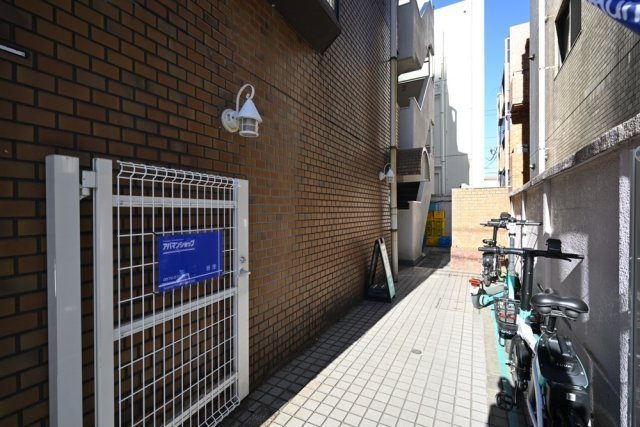 2/3 エントランス