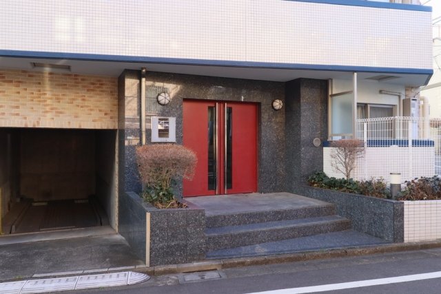 22/24 エントランス