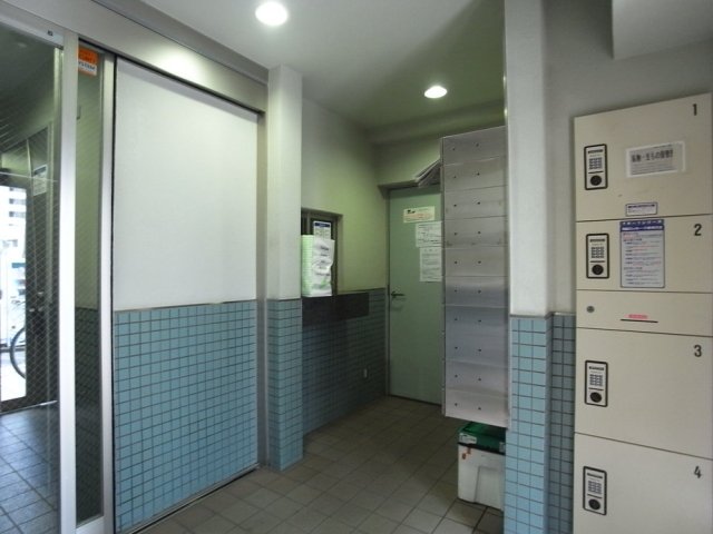 4/5 エントランス