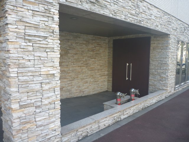 3/4 エントランス