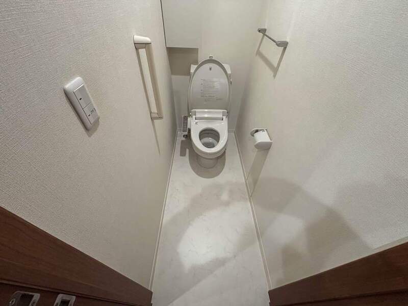 16/19 トイレ