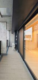 13/16 バルコニー