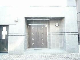 5/5 エントランス