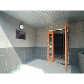 15/19 エントランス