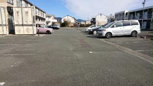 14/17 駐車場