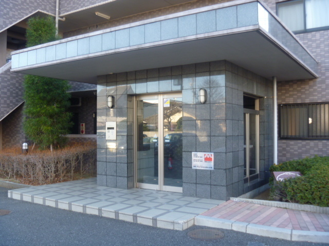 3/3 エントランス
