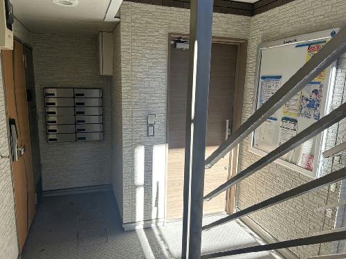 13/13 エントランス