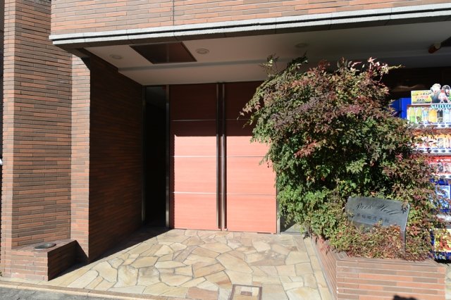 5/8 エントランス