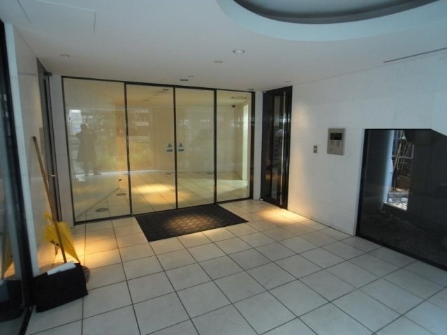 4/5 エントランス