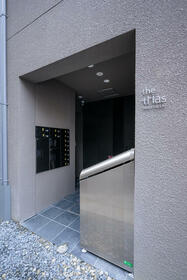 15/16 エントランス