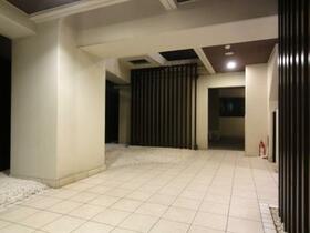 14/15 エントランス