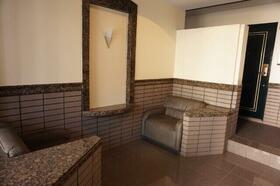 13/14 エントランス