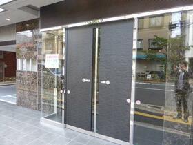 2/2 エントランス