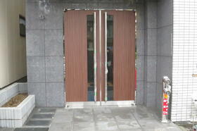 15/16 エントランス