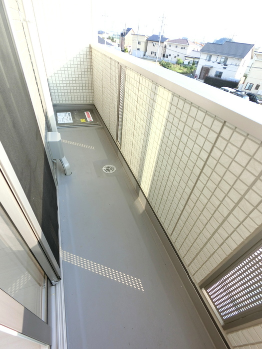 13/23 バルコニー