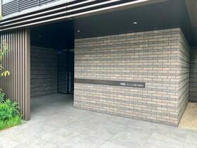 16/16 エントランス