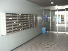 2/2 エントランス