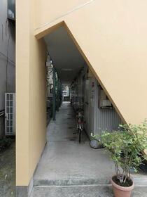 16/16 エントランス