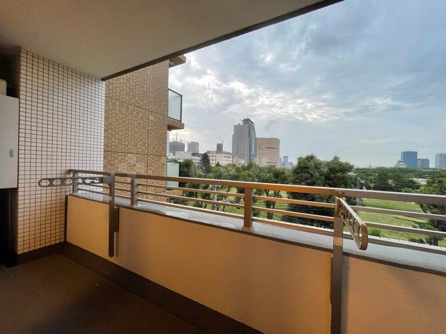 15/28 バルコニー