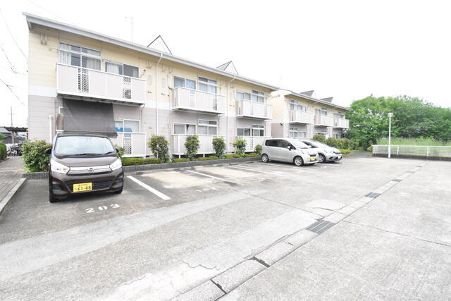 14/19 駐車場