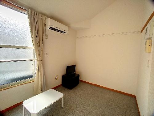 13/14 エントランス