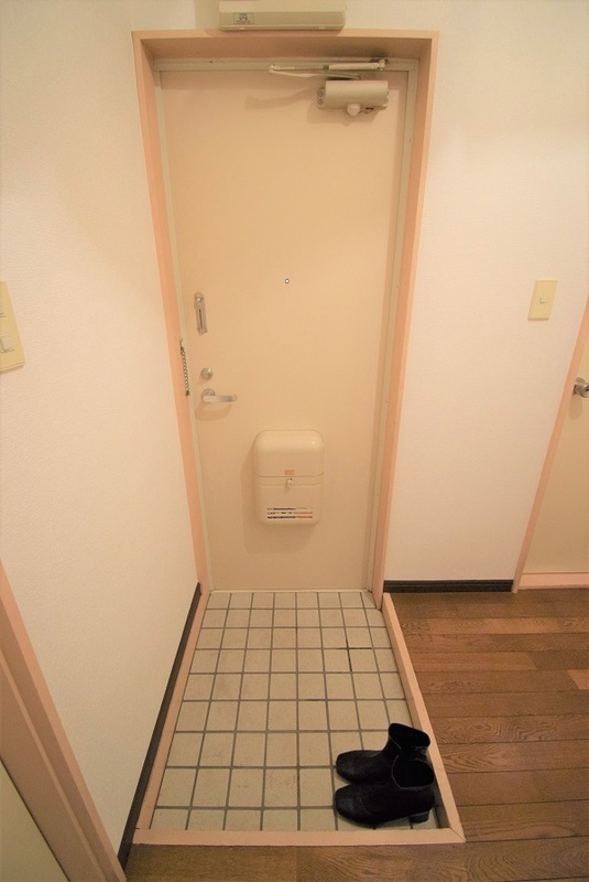 8/11 玄関